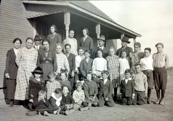 unknown family in Baylor County, Texas, including some
YOUNGs