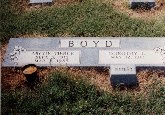 Tombstone of Arcue Tierce and Dorothy L. Boyd