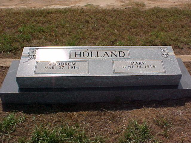 Tombstone of Woodrow and Mary Holland
