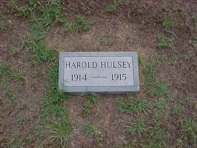 Tombstone of Harold Hulsey