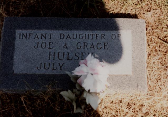 Tombstone of Baby Hulsey