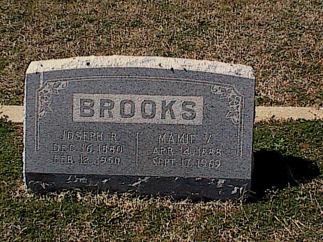Tombstone of Joseph R. (Sr) and Mamie V. Brooks