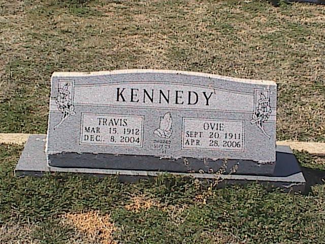 Tombstone of Travis and Ovie Kennedy