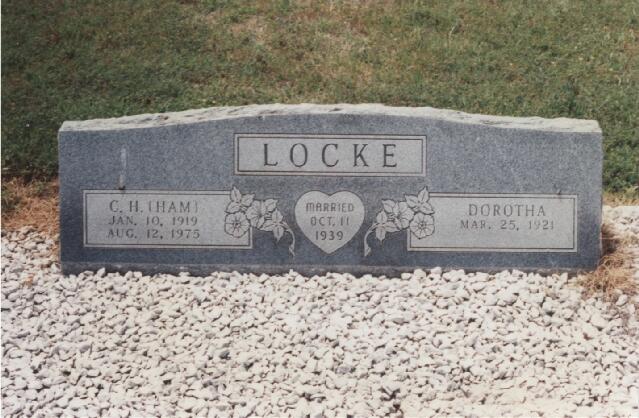Tombstone of C. H. and Dorotha Locke