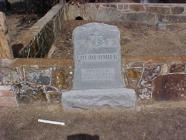 Tombstone of Vollie Loudermilk