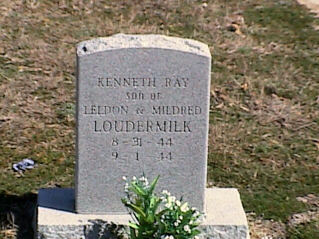 Tombstone of Kenneth Ray Loudermilk
