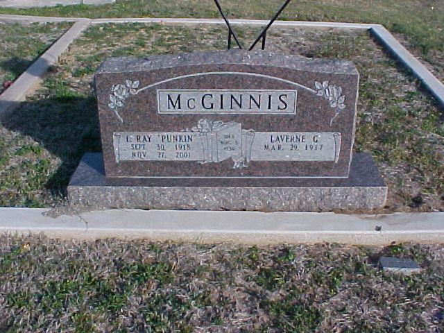 Tombstone of L. Ray and Laverne G. McGinnis