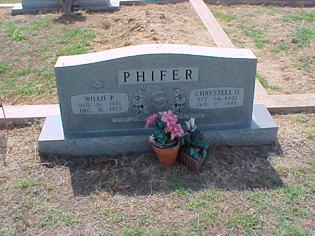 Tombstone of Willie P. and Chrystell O. Phifer
