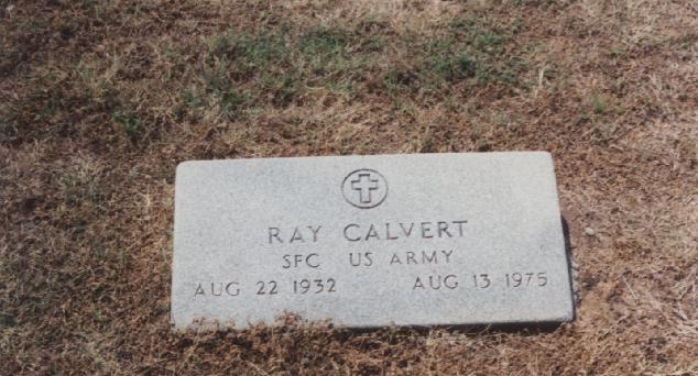 Tombstone of Ray Calvert