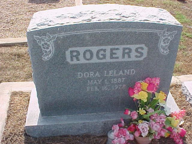 Tombstone of Dora Leland Rogers