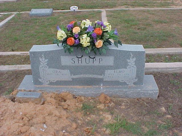Tombstone of Elmo and Ora Shupp