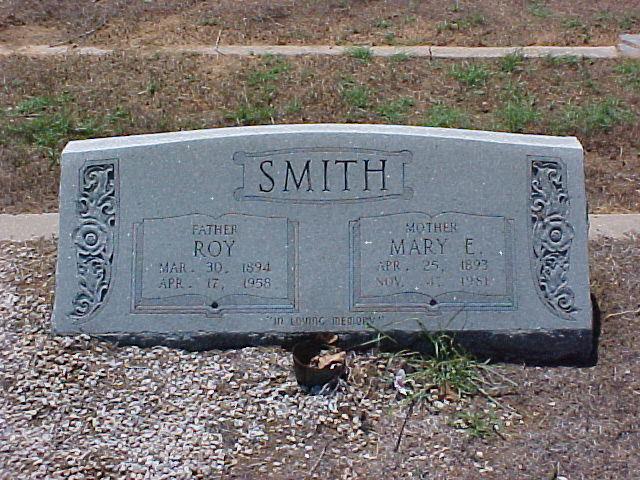 Tombstone of Roy and Mary E. Smith