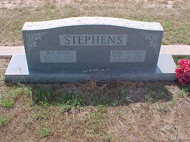 Tombstone of Ira Olen and Opal Lucille Stephens
