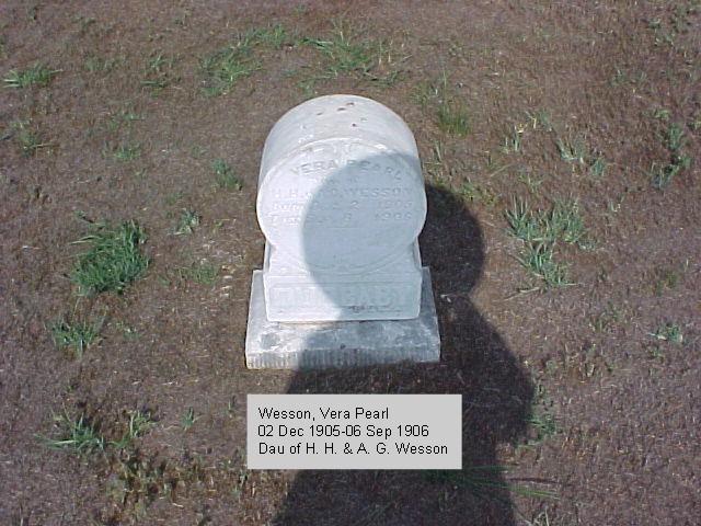 Tombstone of Vera Pearl Wesson
