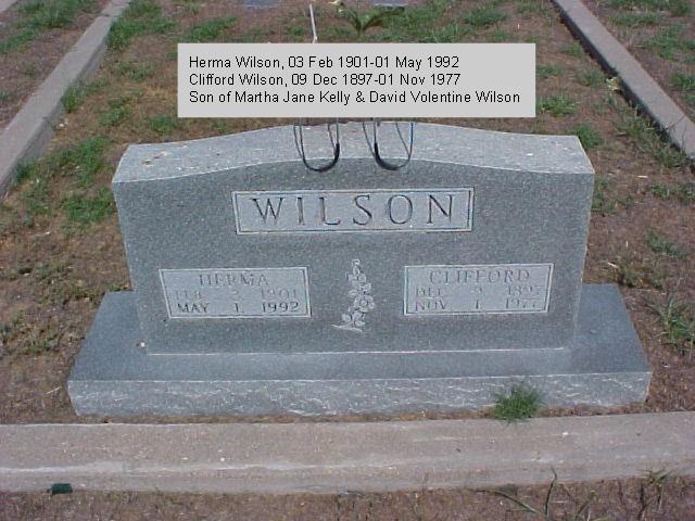 Tombstone of Clifford and Herma Wilson