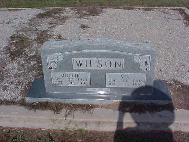 Tombstone of Vol and Mollie Wilson