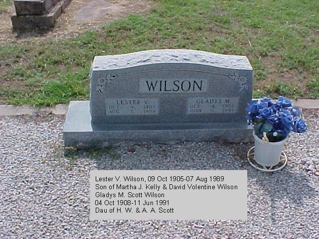 Tombstone of Lester V. and Gladys M. Wilson