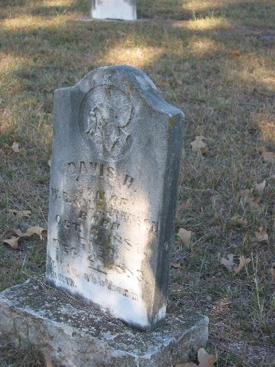 Tombstone of Davis R. Johnson