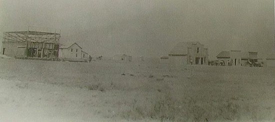 Plains1908buildings.jpg (31614 bytes)