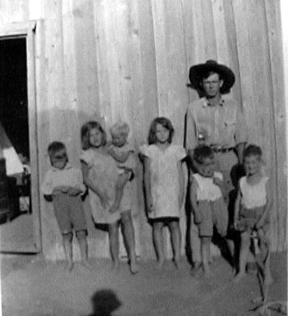 hamiltons1932.jpg (44834 bytes)